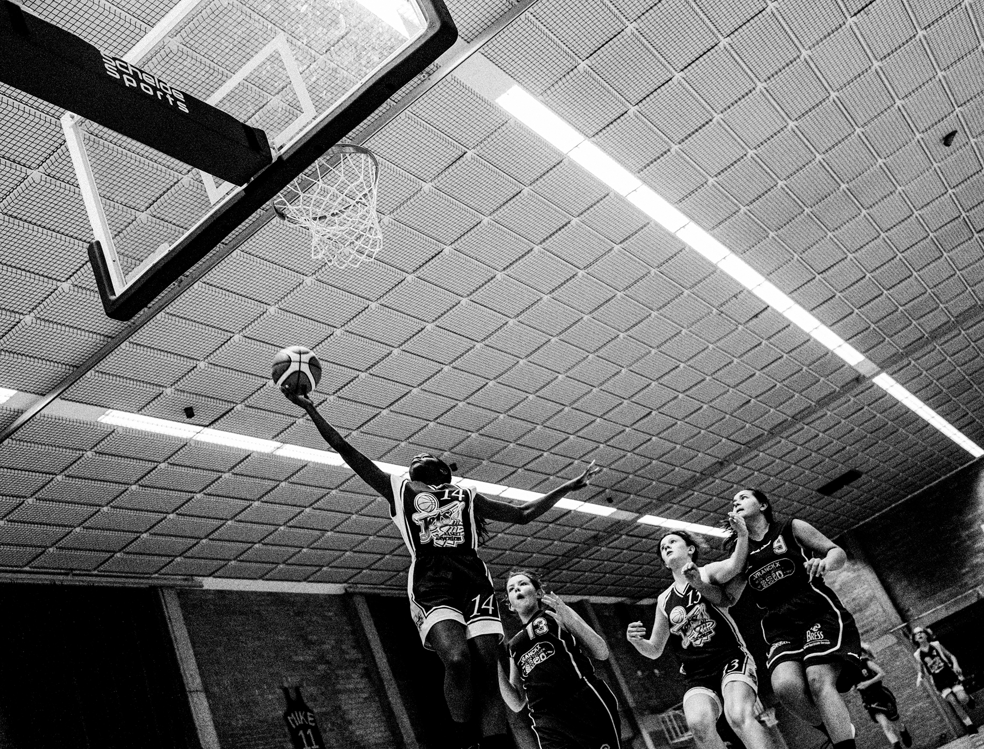 x100v_gallery-BertStephani-1