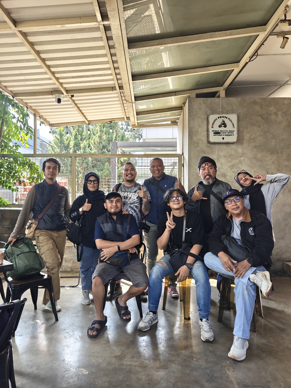 Fujifriends BANDUNG with Arif Rudiana and Fandy Widyaprakasa Large